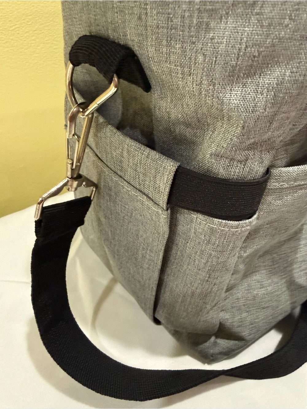 Everyday Gray Lunch Tote with Adjustable Black Strap